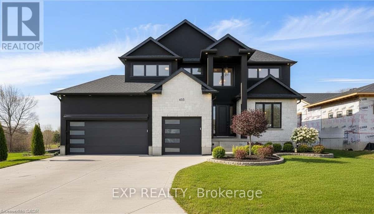 2 AVERY PLACE