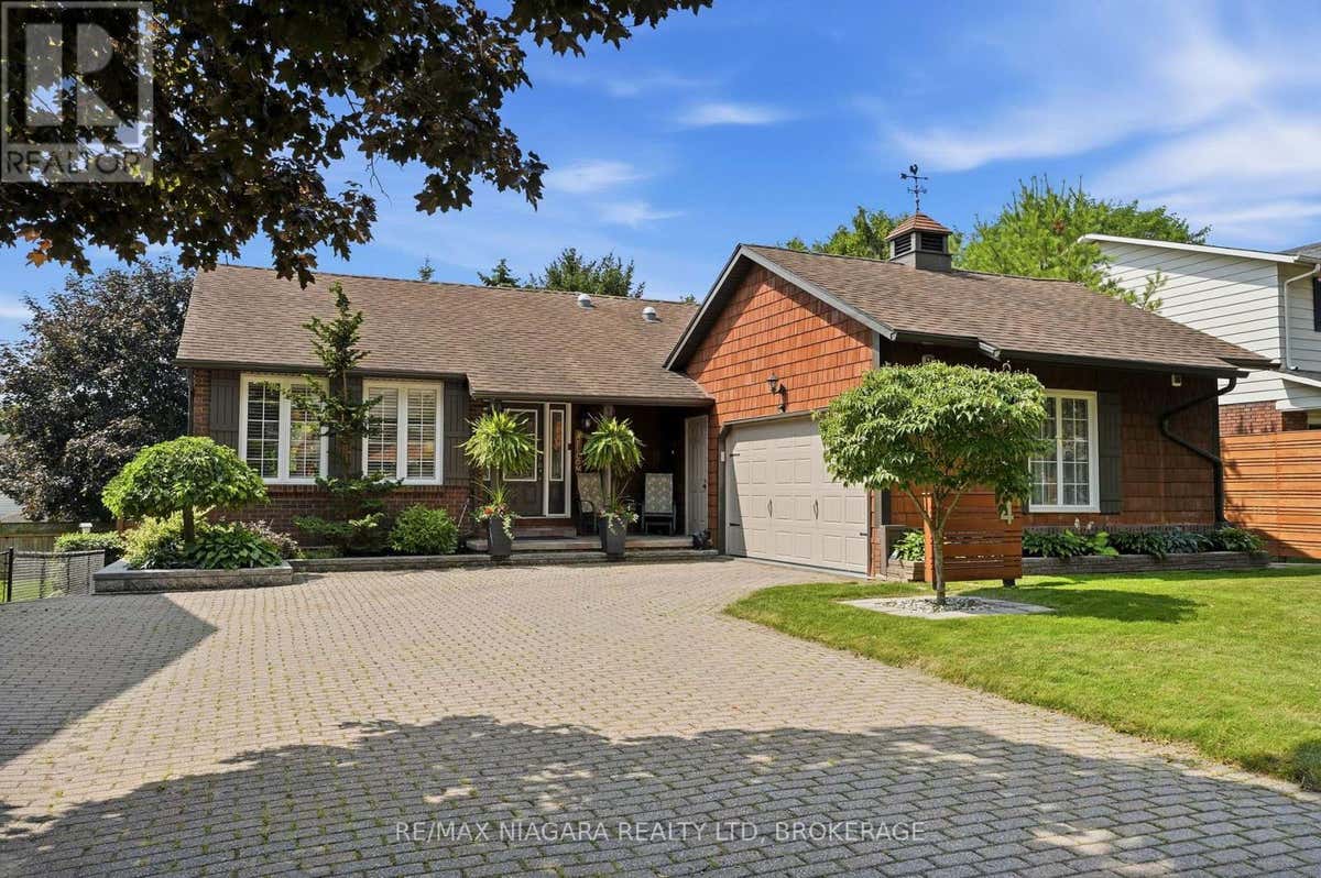 4 VISTA DRIVE