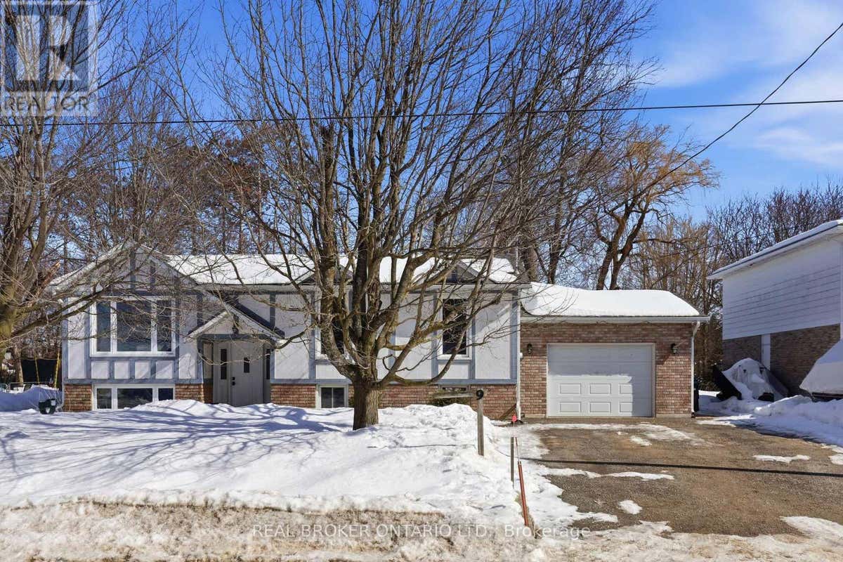 9 PINE PARK BOULEVARD