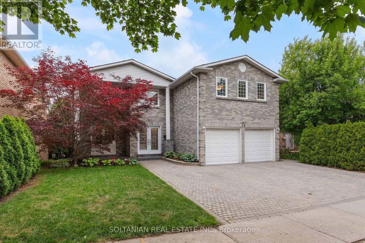 28 DUNVEGAN DRIVE