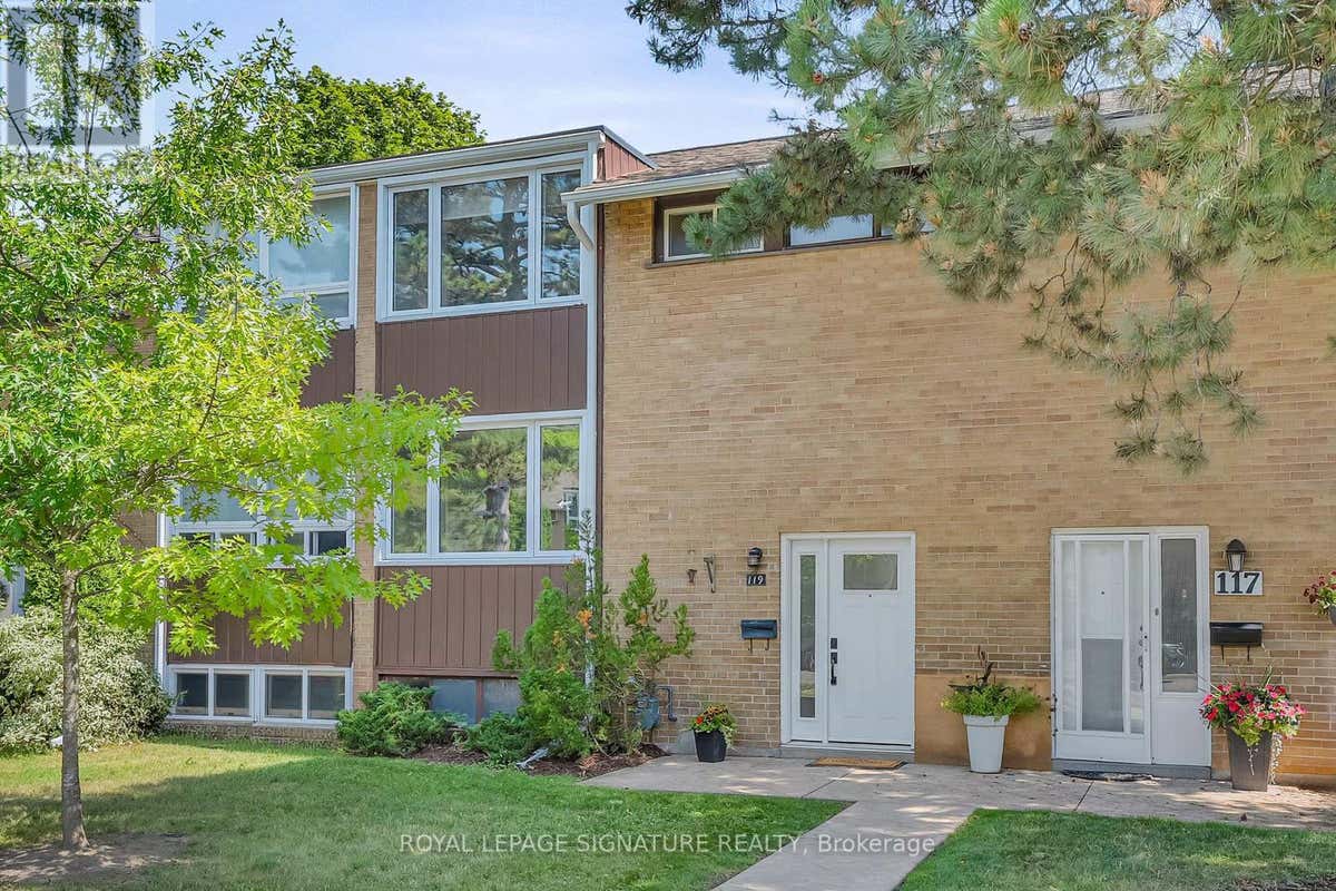 10 - 119 SOUTHILL DRIVE