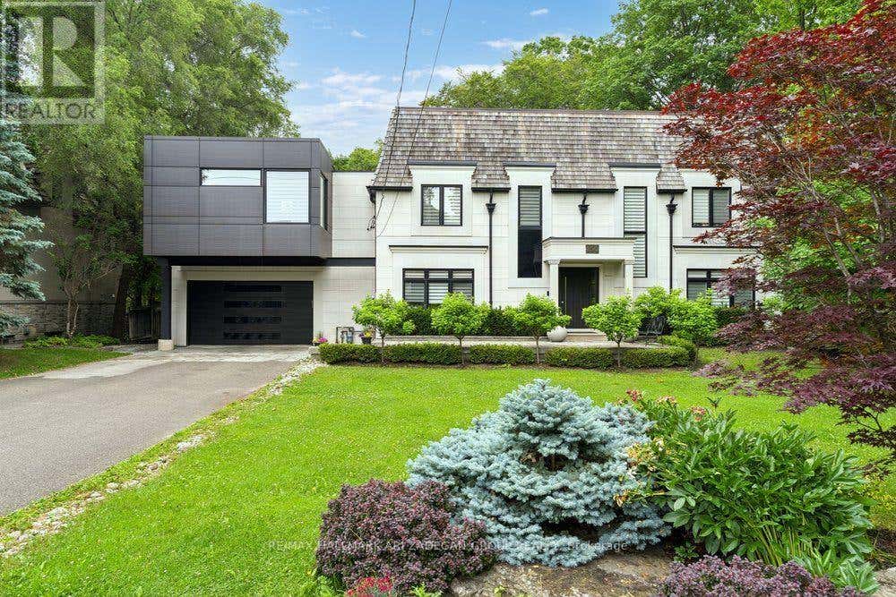 . - 150 SANDRINGHAM DRIVE
