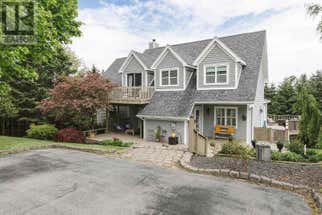10 Westwind Drive