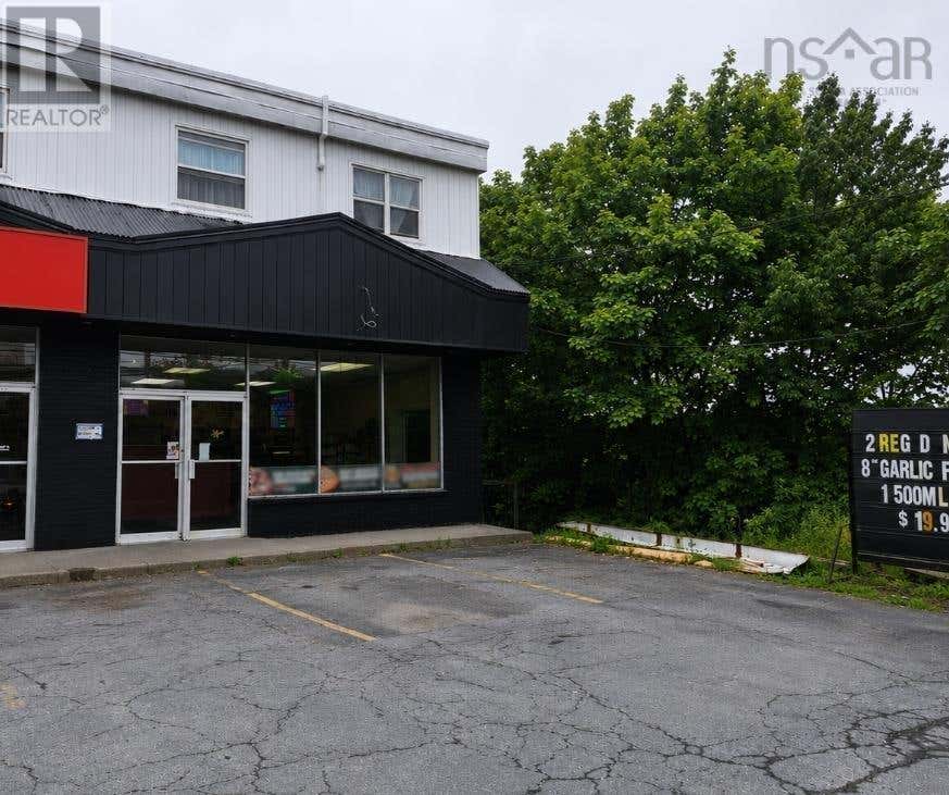 668 SACKVILLE DRIVE