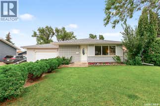 1345 Queen CRESCENT