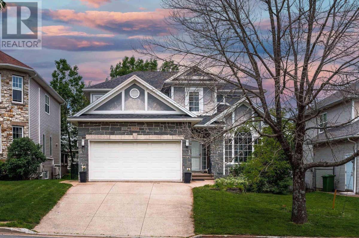 123 WALTER HAVILL DRIVE