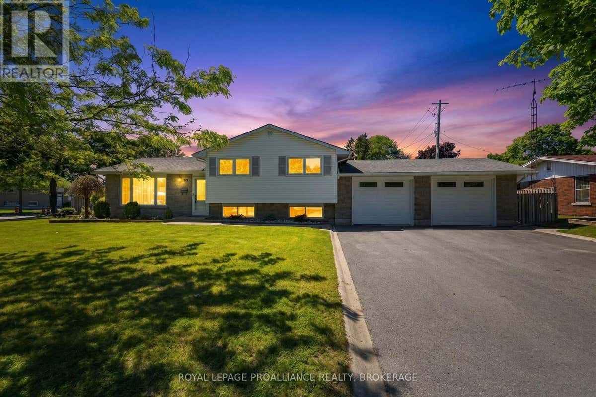 6 BYRON CRESCENT