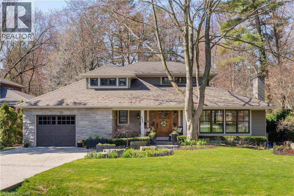 444 DRUMMOND ROAD