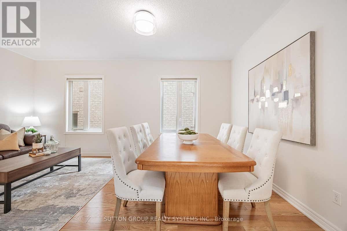 ●PBG 5158 Frances St, Burnaby, BC V5B 1T2 | Zillow