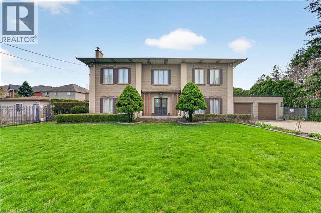 213 STONE CHURCH ROAD W