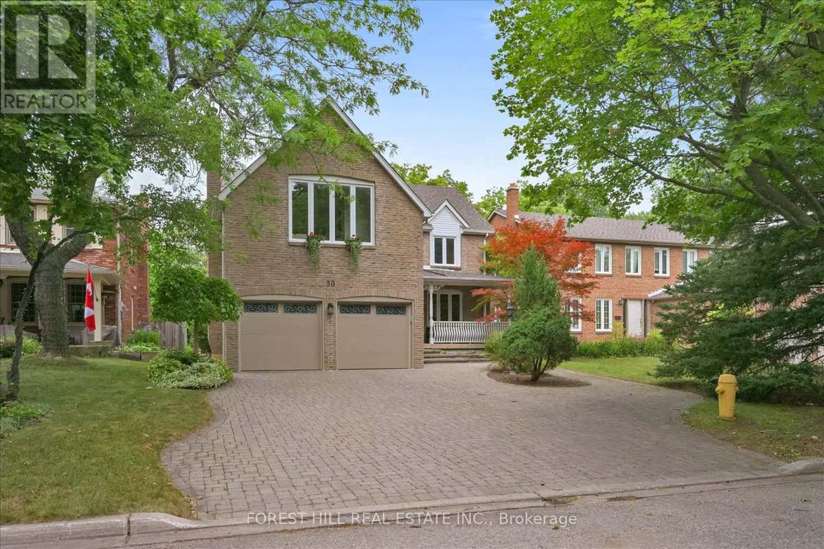 30 PENNOCK CRESCENT