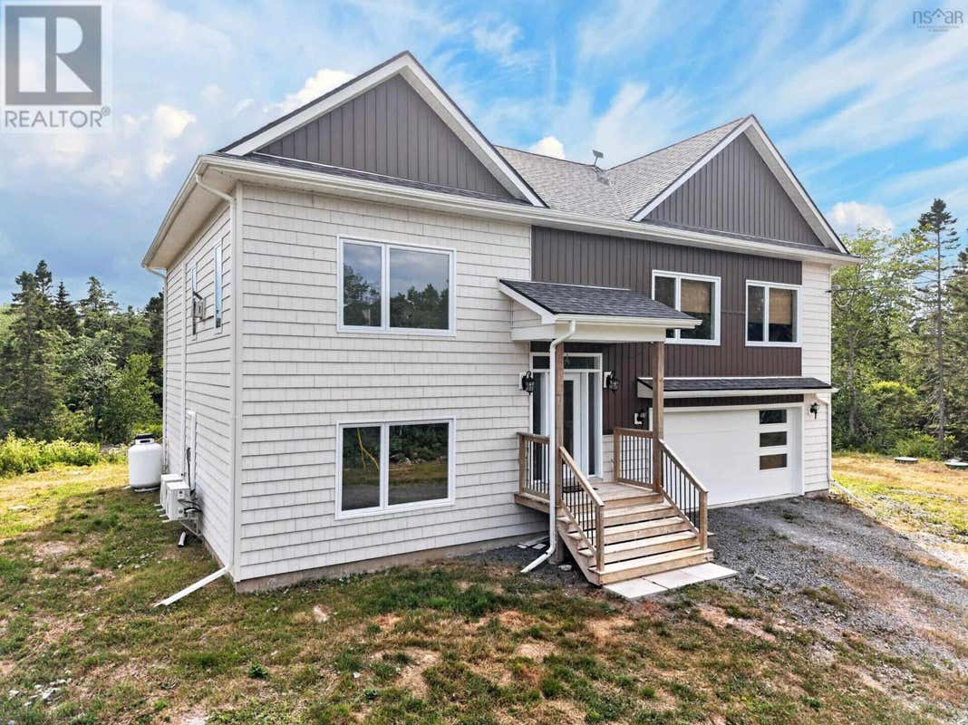 819 BISSETT ROAD