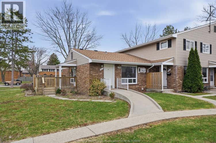 2915 MEADOWBROOK LANE Unit# 10