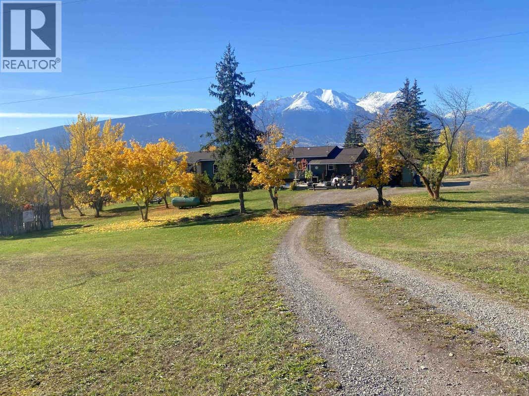 6035 OLD BABINE LAKE ROAD