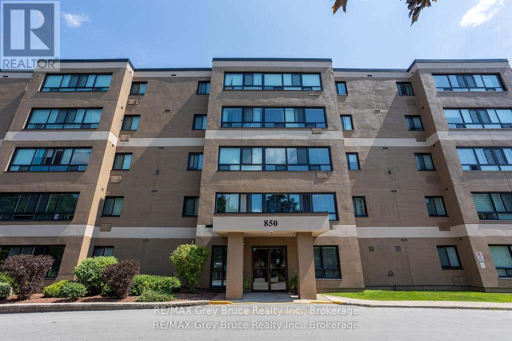 502 - 850 6TH STREET E