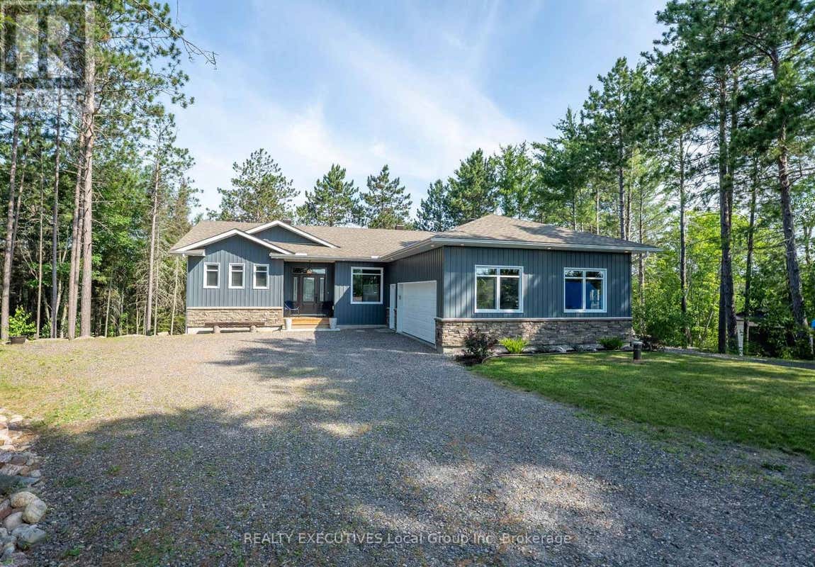 87 OAKRIDGE DRIVE