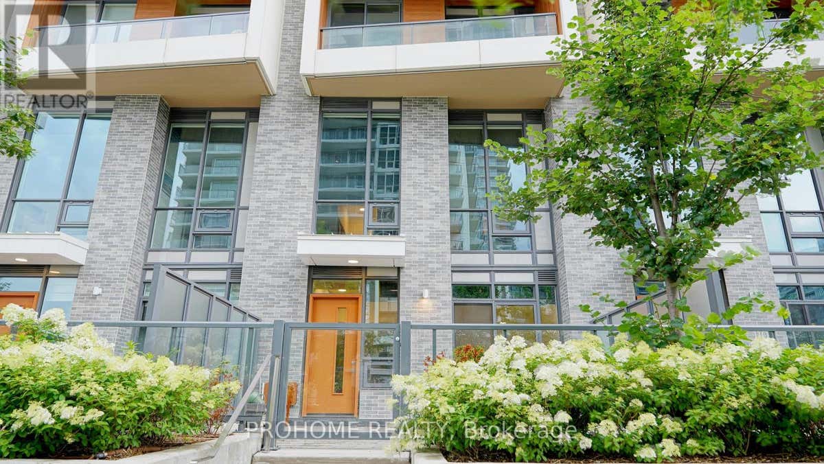 111 - 27 MCMAHON DRIVE