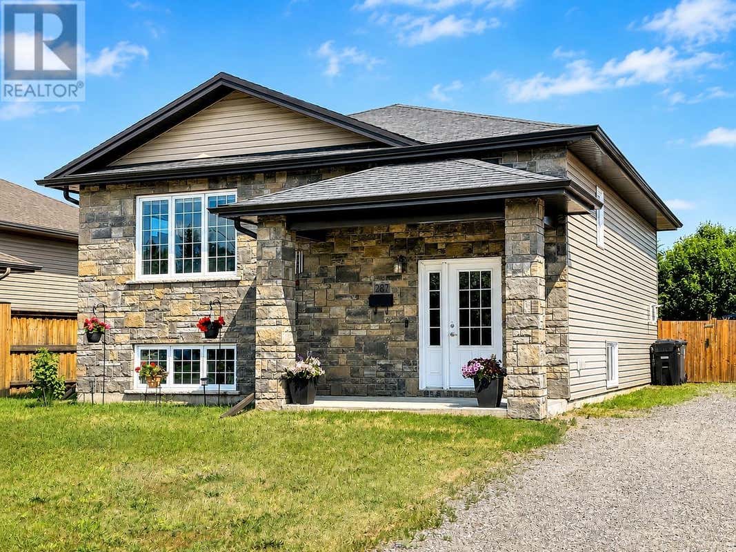287 COUGAR CRES