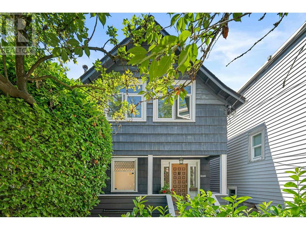 2311 YEW STREET, Vancouver, BC V6K3H1 House For Sale RE/MAX R2911122