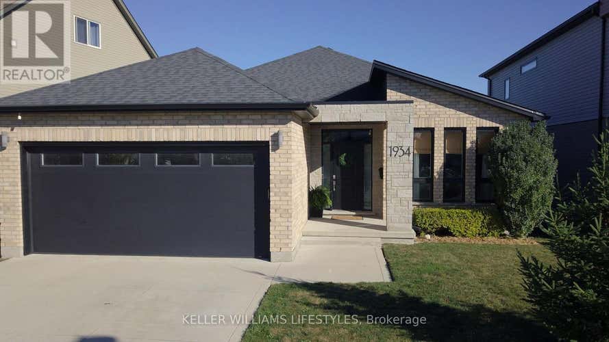 1934 WATEROAK DRIVE
