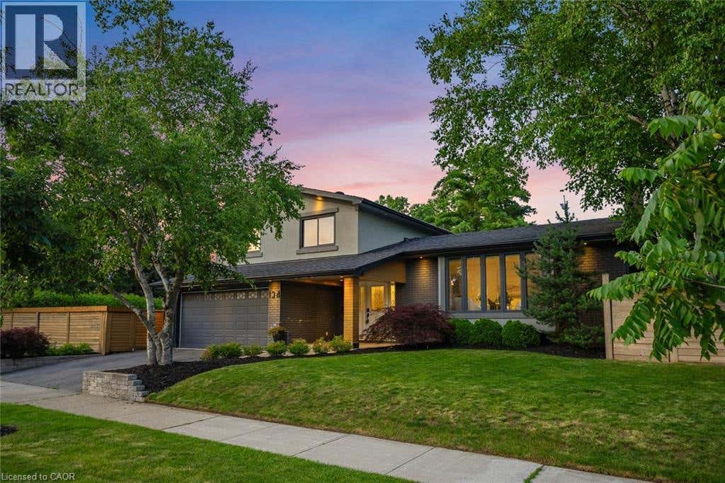 134 FAIRWOOD PLACE W