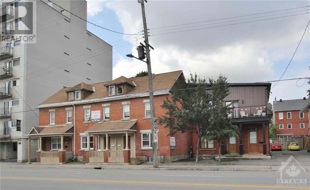 258260262264 BRONSON Ave  