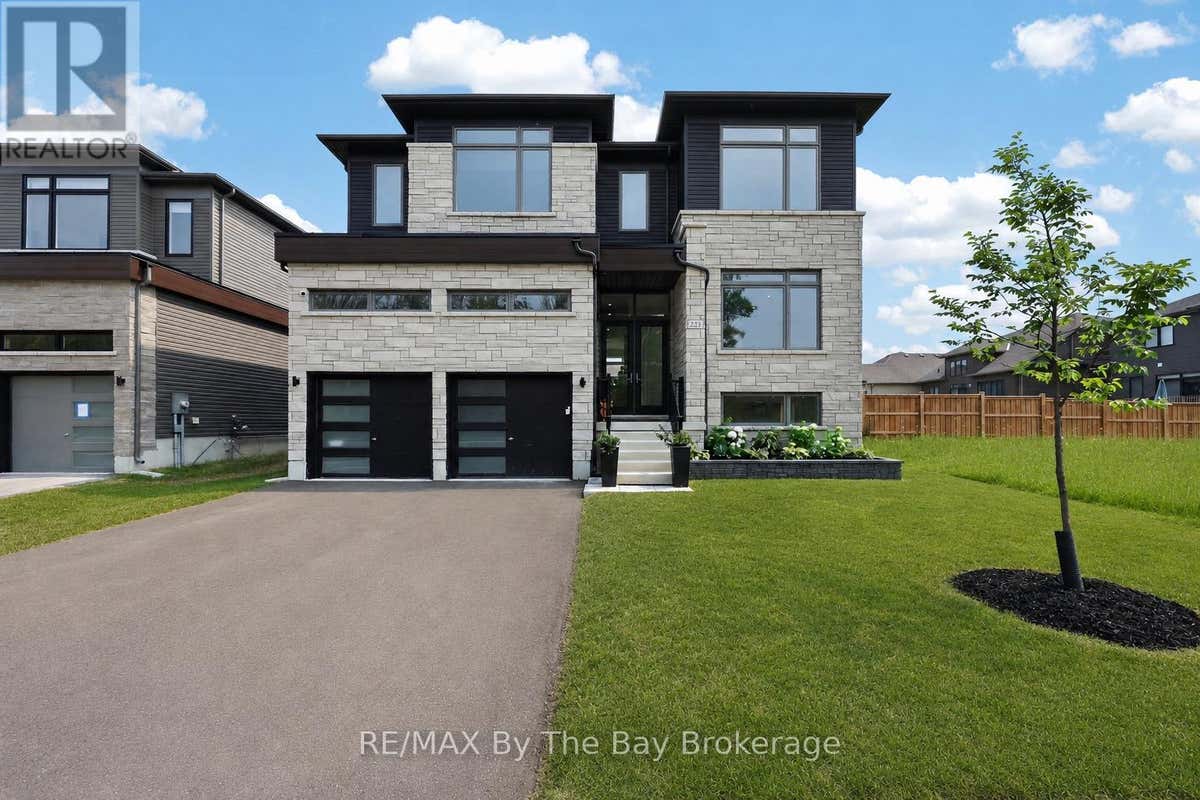 222 MAPLESIDE DRIVE