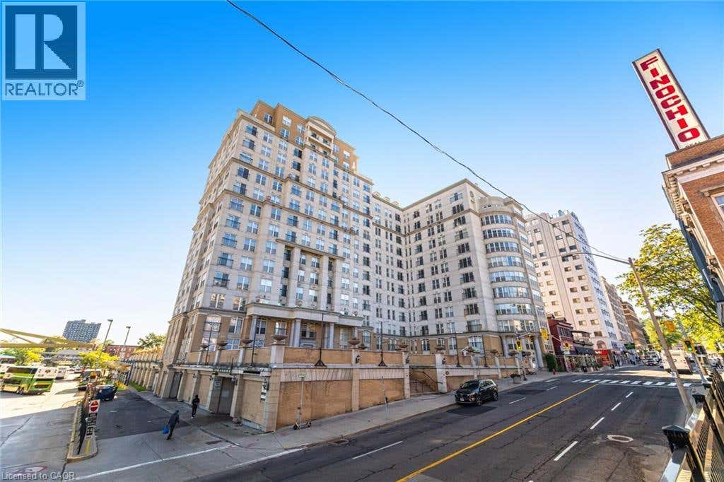 135 James St S Unit 1605