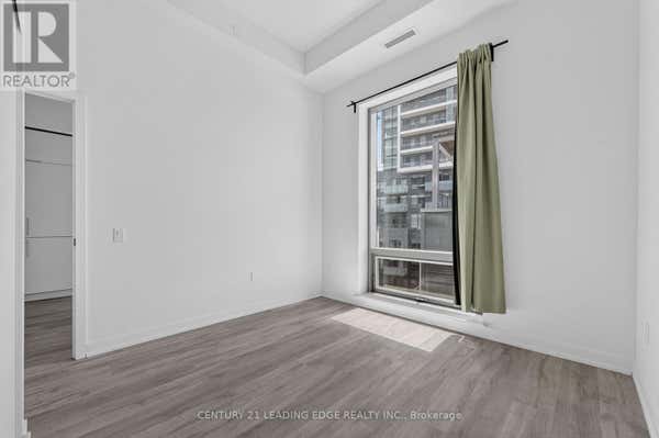 N908 - 7 GOLDEN LION HEIGHTS, TORONTO (NEWTONBROOK EAST), ON M2M