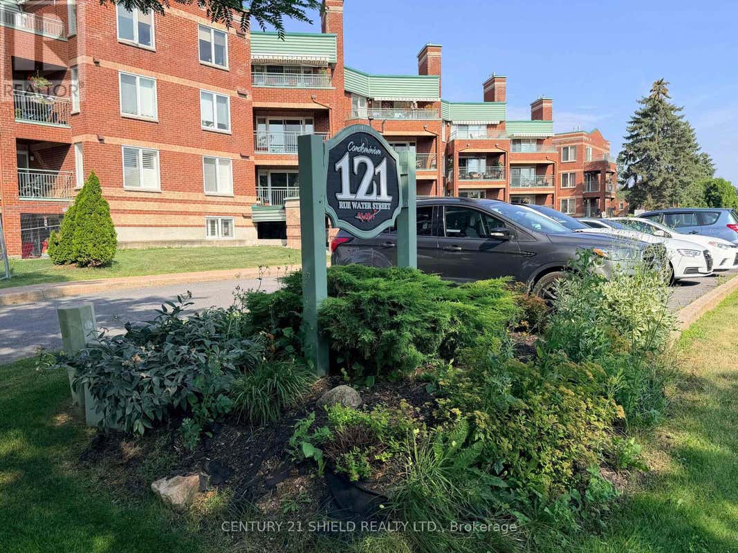 405 - 121 WATER STREET W