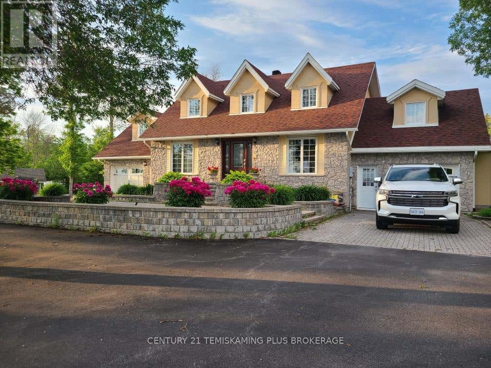 781 DAWSON POINT ROAD E