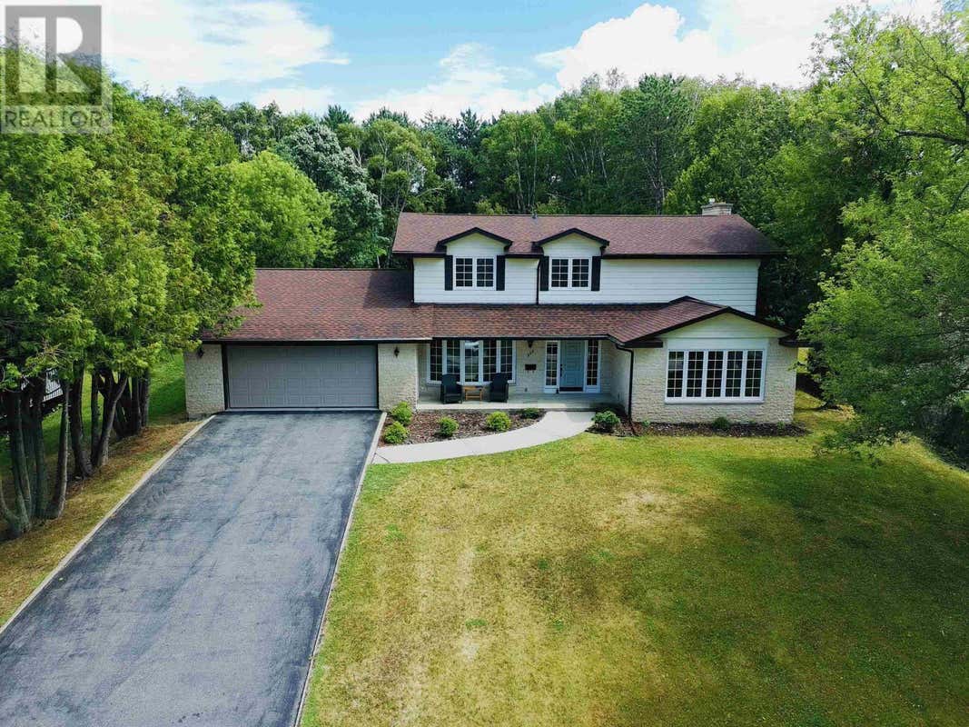 253 RIVERVIEW DR