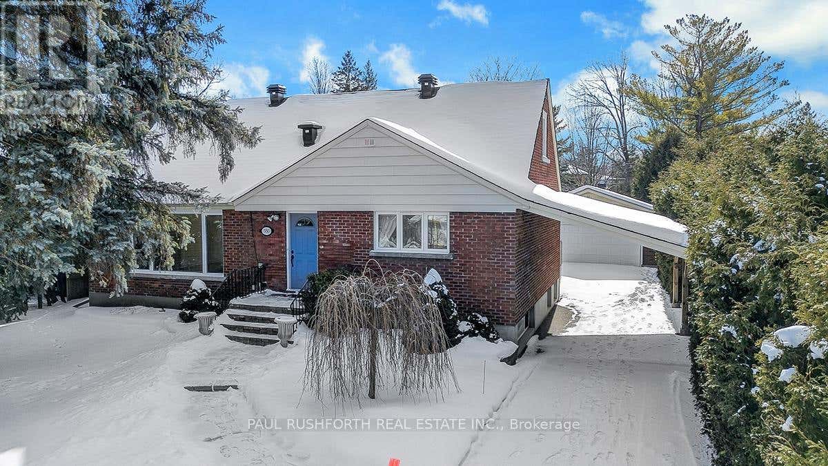 386 Billings Ave