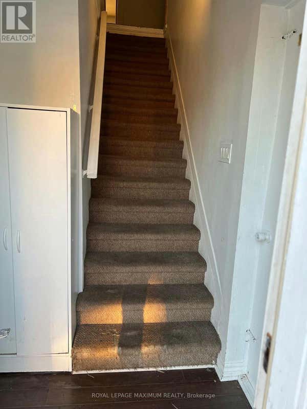 UPPER 7974 KIPLING AVENUE, Vaughan (West Woodbridge), ON L4L2A1 Home