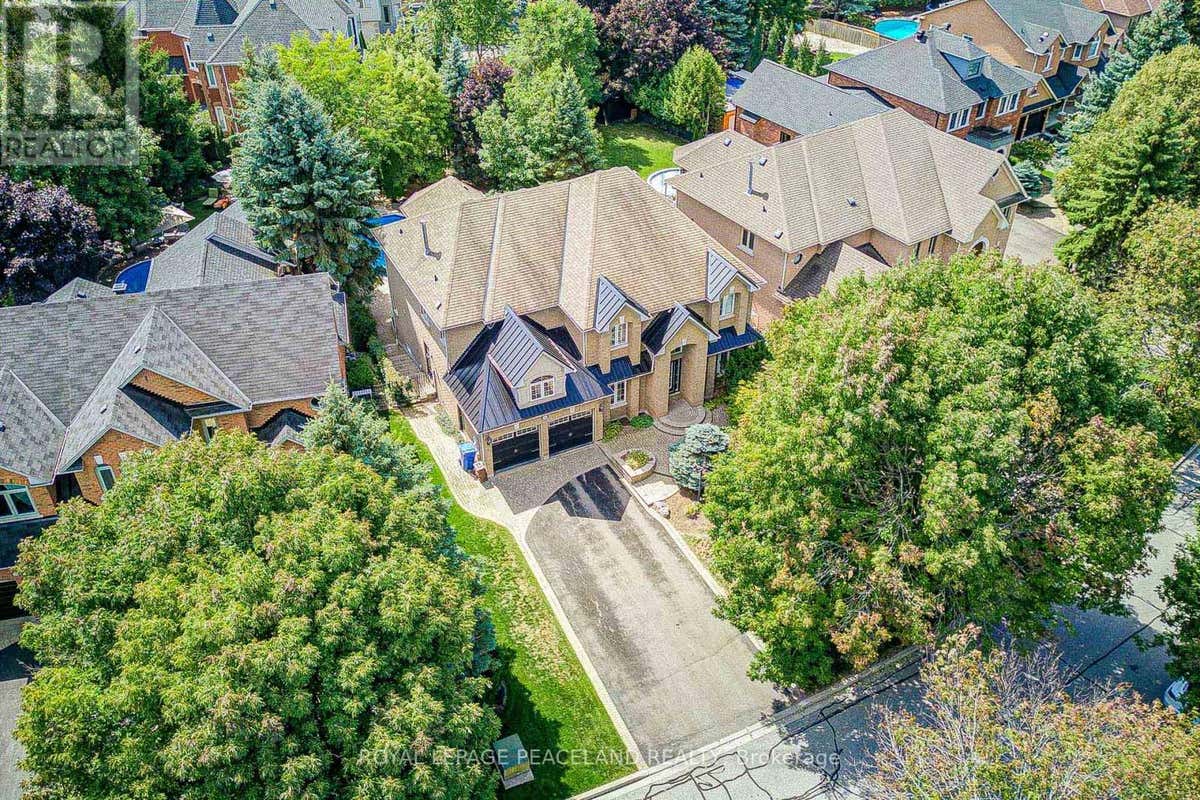 709 HIGHLAND BLADE ROAD