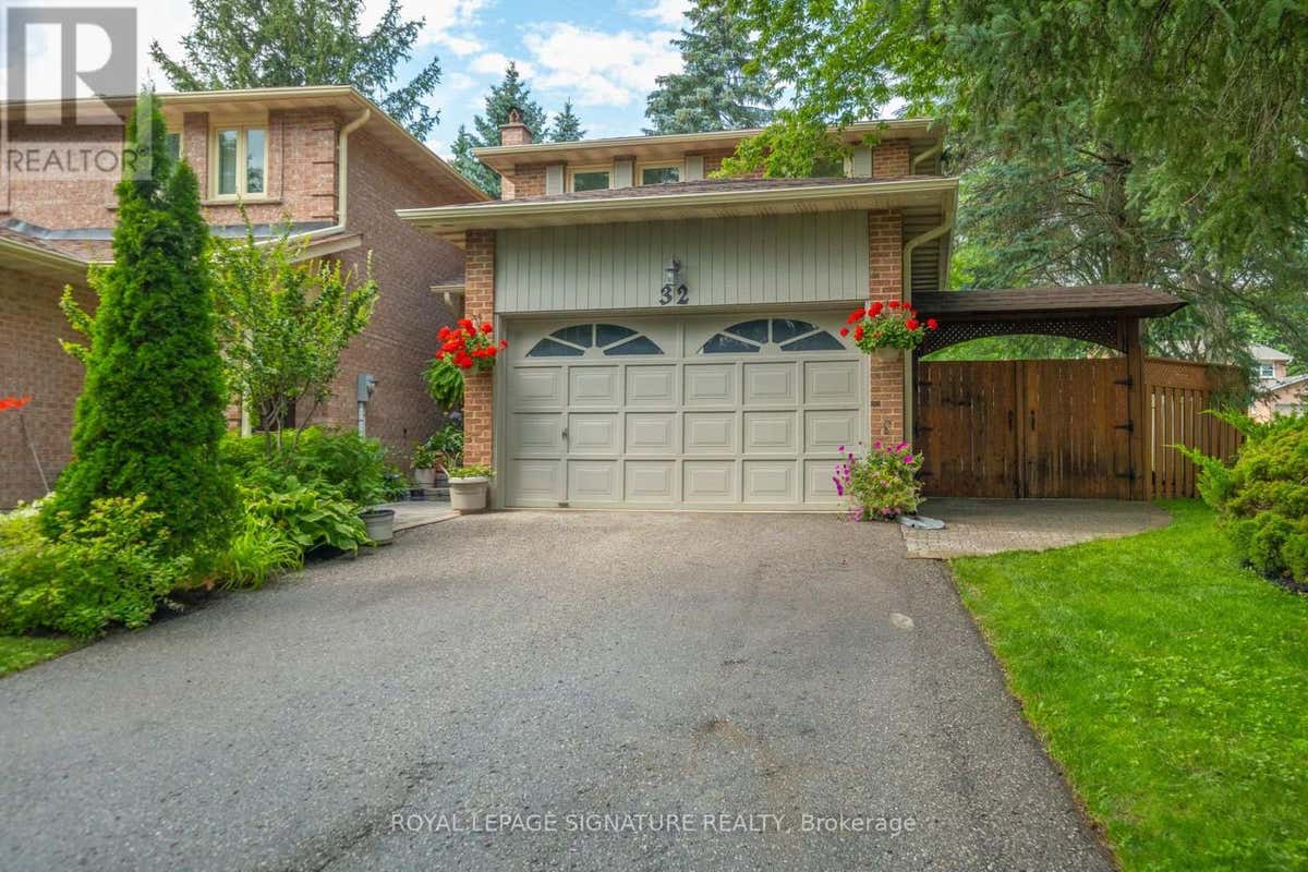 32 RICHWOOD DRIVE