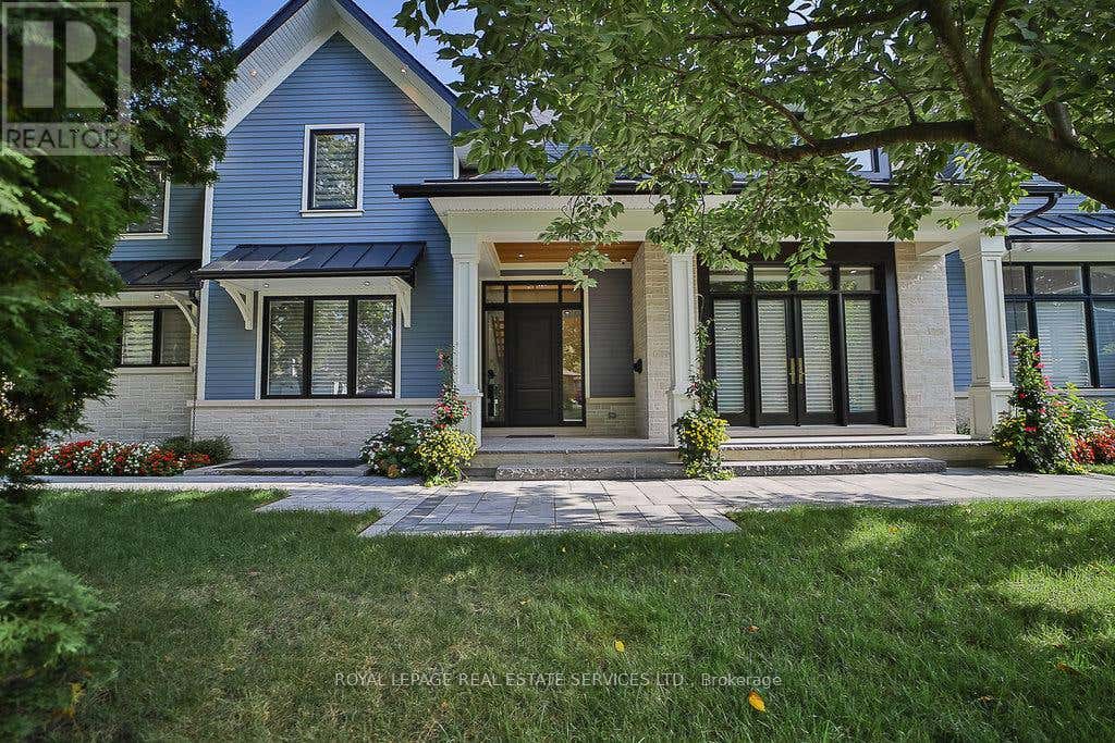 1301 TWIN OAKS DELL