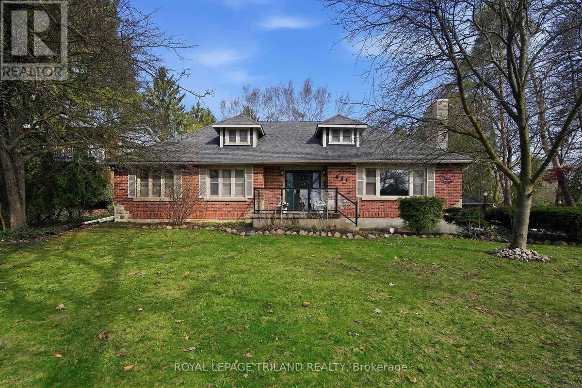 831 RIVERSIDE DRIVE