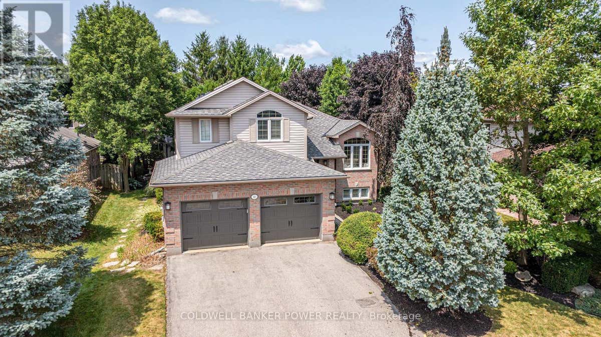 12 DAVENTRY WAY