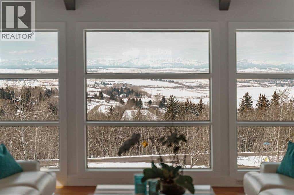 74 ARTISTS VIEW DRIVE