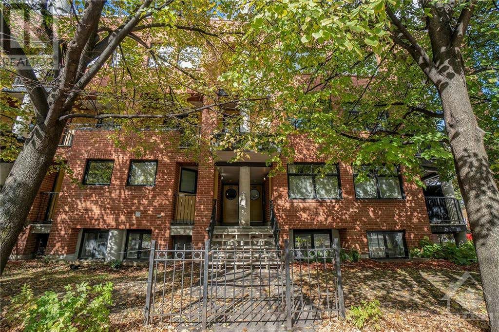 249 CLARENCE STREET, Ottawa, ON K1N5R2 Home For Rent RE/MAX 1417030