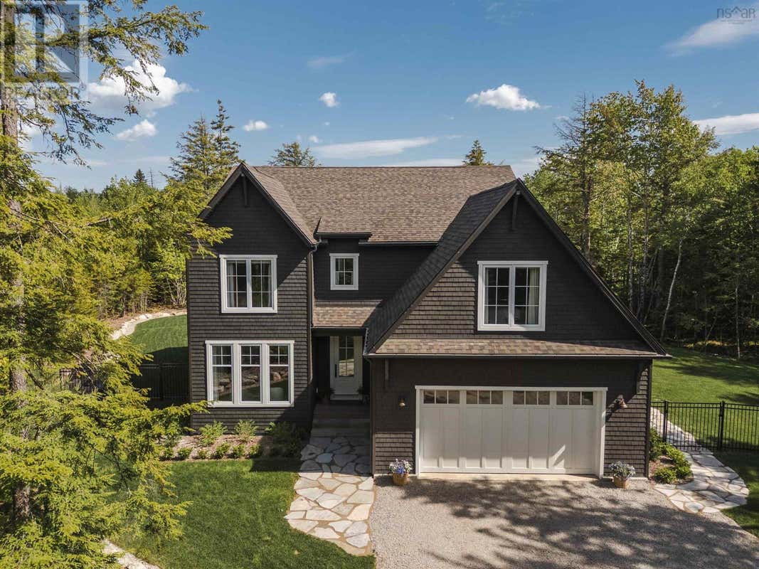 51 DUNGARRY CLOSE