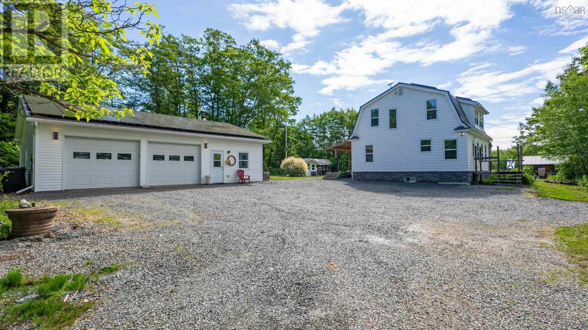 35 RIVERSIDE LANE