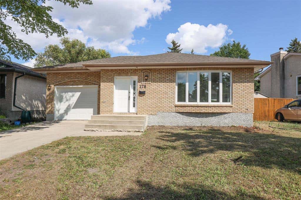 178 BRENTLAWN BOULEVARD