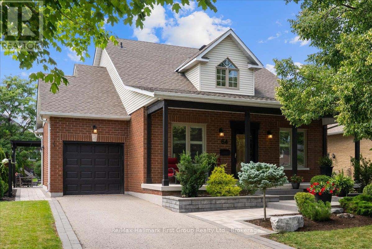 64 WATERBURY CRESCENT