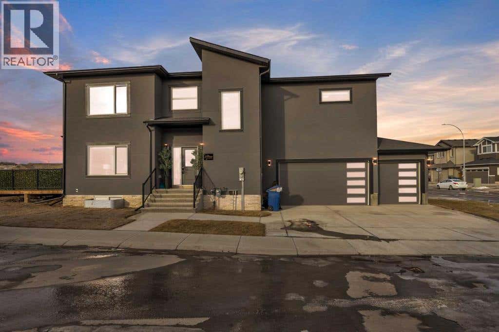 97 BAYSPRINGS GARDENS SW