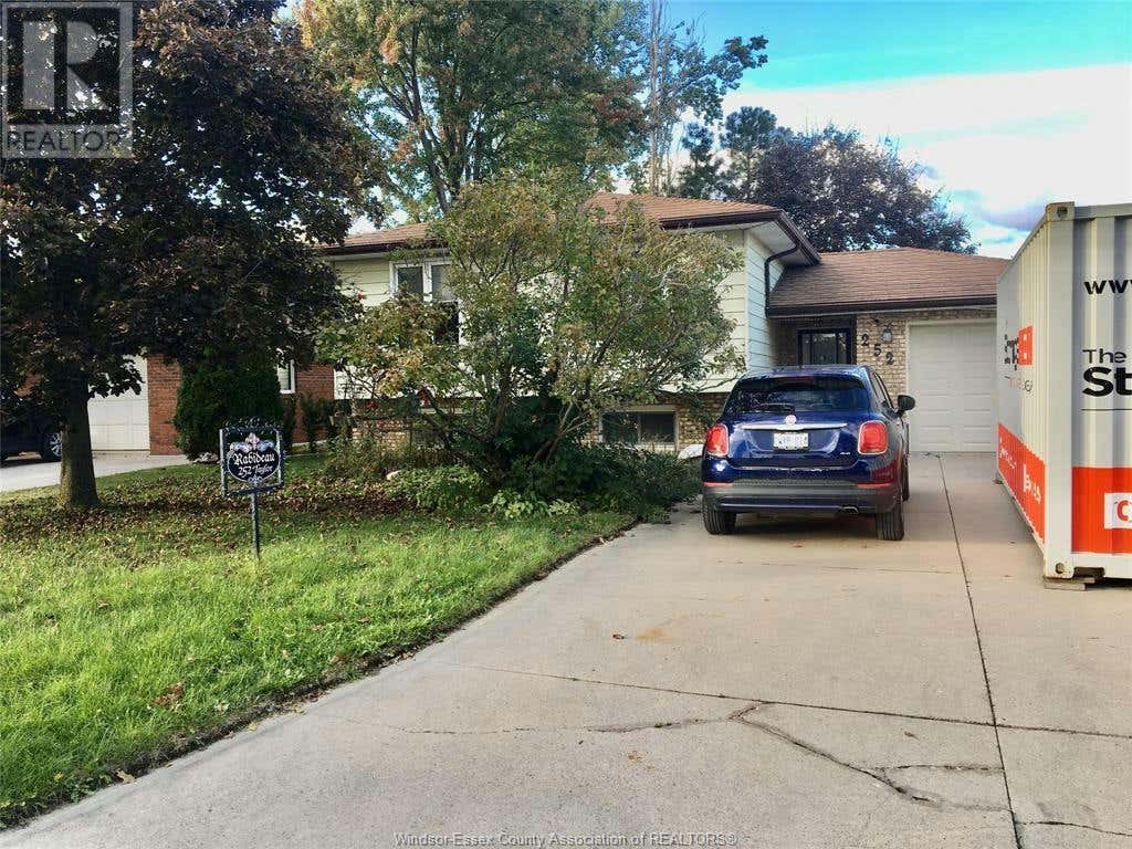 252 TAYLOR AVENUE, Harrow, ON N0R1G0 House For Sale RE/MAX 24024756