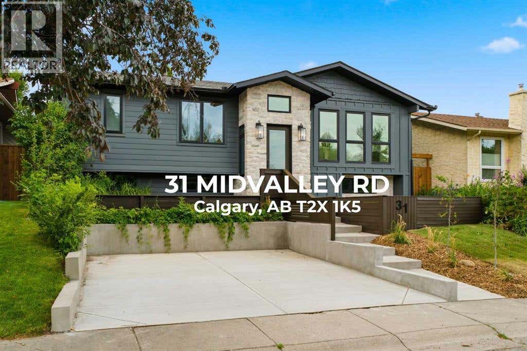 31 MIDVALLEY ROAD SE