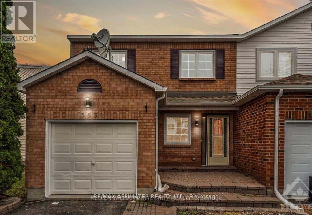 563 Latour Cres  