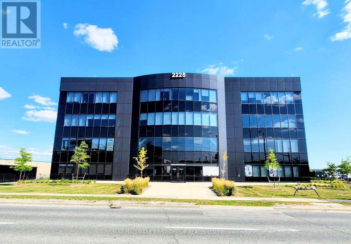 102 - 2225 MARKHAM ROAD